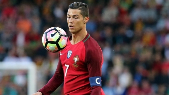 Португалската футболна звезда Кристиано Роналдо отрече чрез представителите си някога
