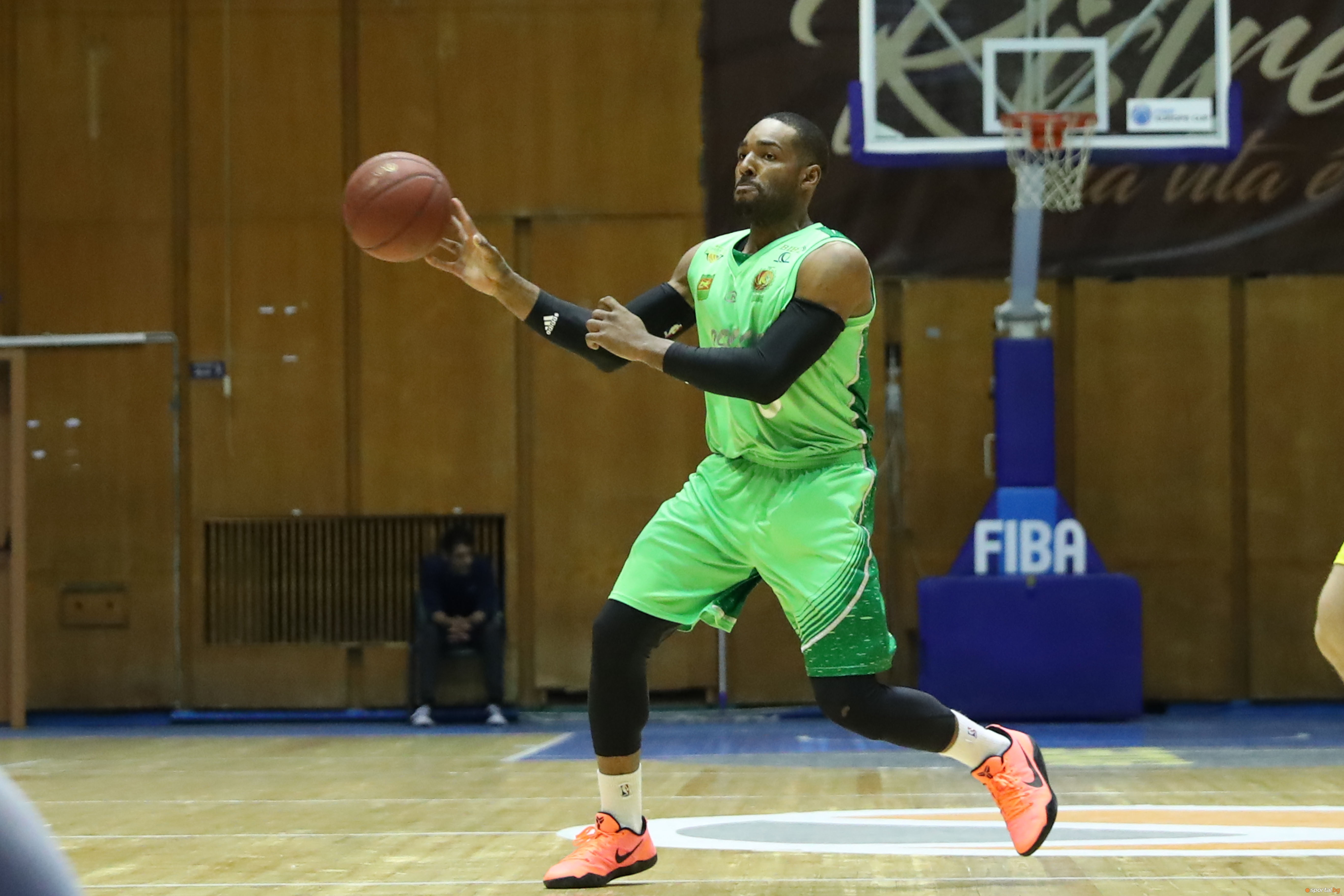 Още един американец напусна Берое - Баскетбол - Sportal.bg