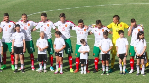 Българският национален отбор по футбол до 19 години, който инкасира