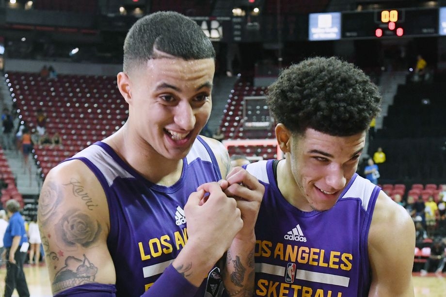 Лос Анджелис Лейкърс най-сетне стигнаха до титла, макар и не