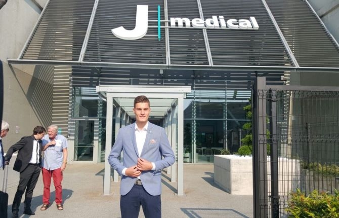 Нападателят на Сампдория Патрик Шик няма да премине в Ювентус.