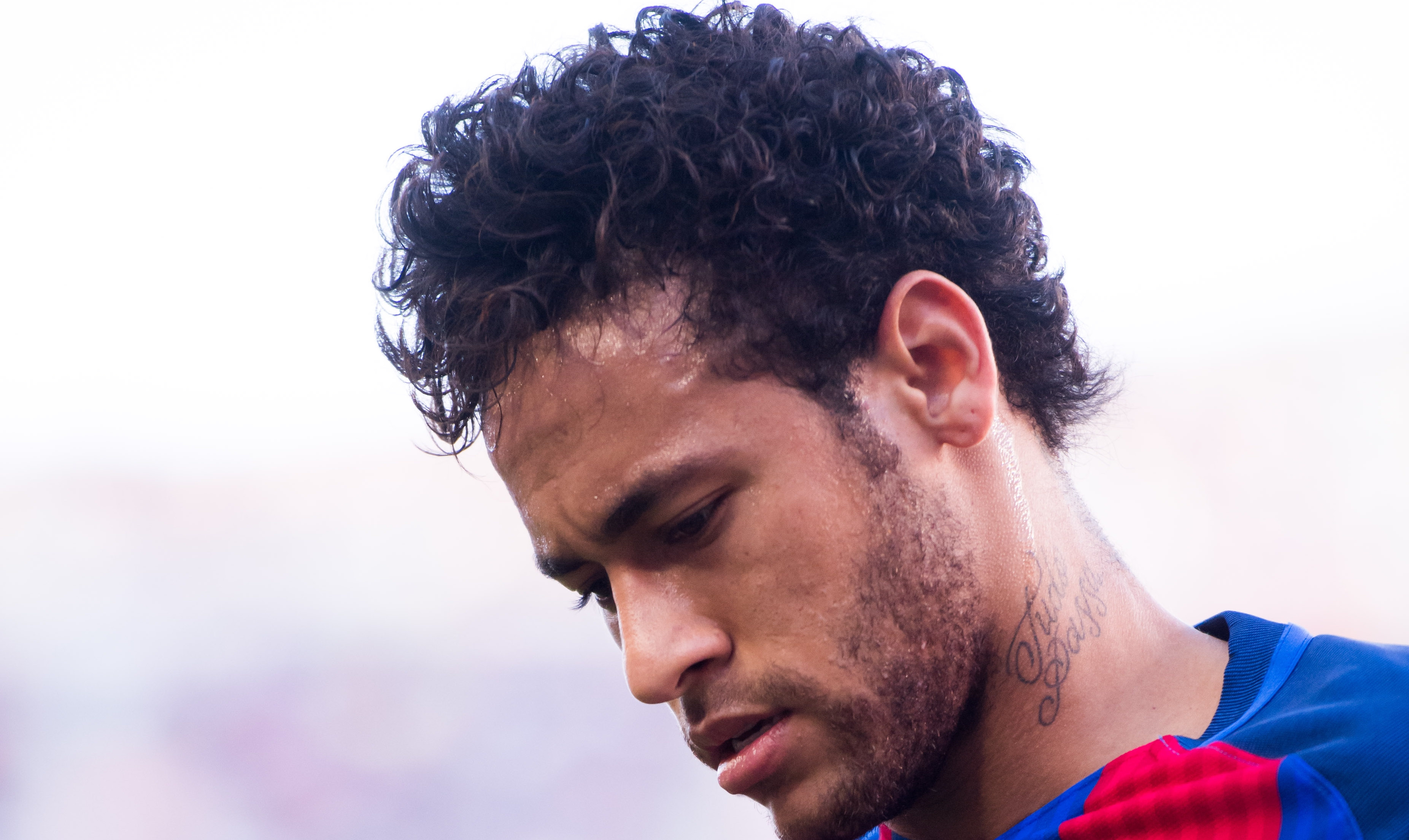 Бразилската перла на Барселона Неймар е променил решението си и