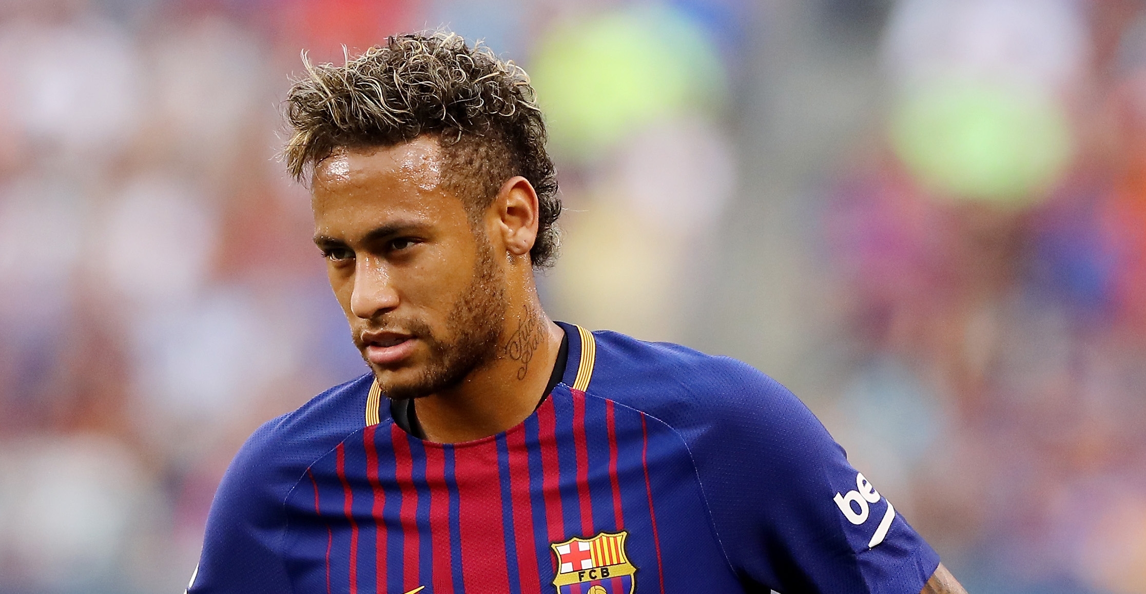 Трансферът на Неймар от Барселона в Пари Сен Жермен изглежда