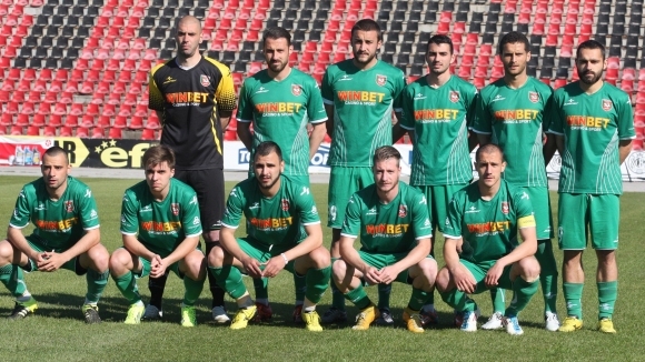 Вторият във временното класиране на Втора лига отбор на Ботев