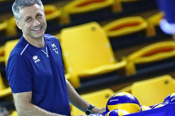 Българският треньор на италианския волейболен гранд Азимут Модена Радостин Стойчев