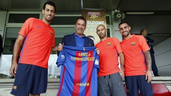Суперзвездата Арнолд Шварценегер бе специален гост на Барселона по време