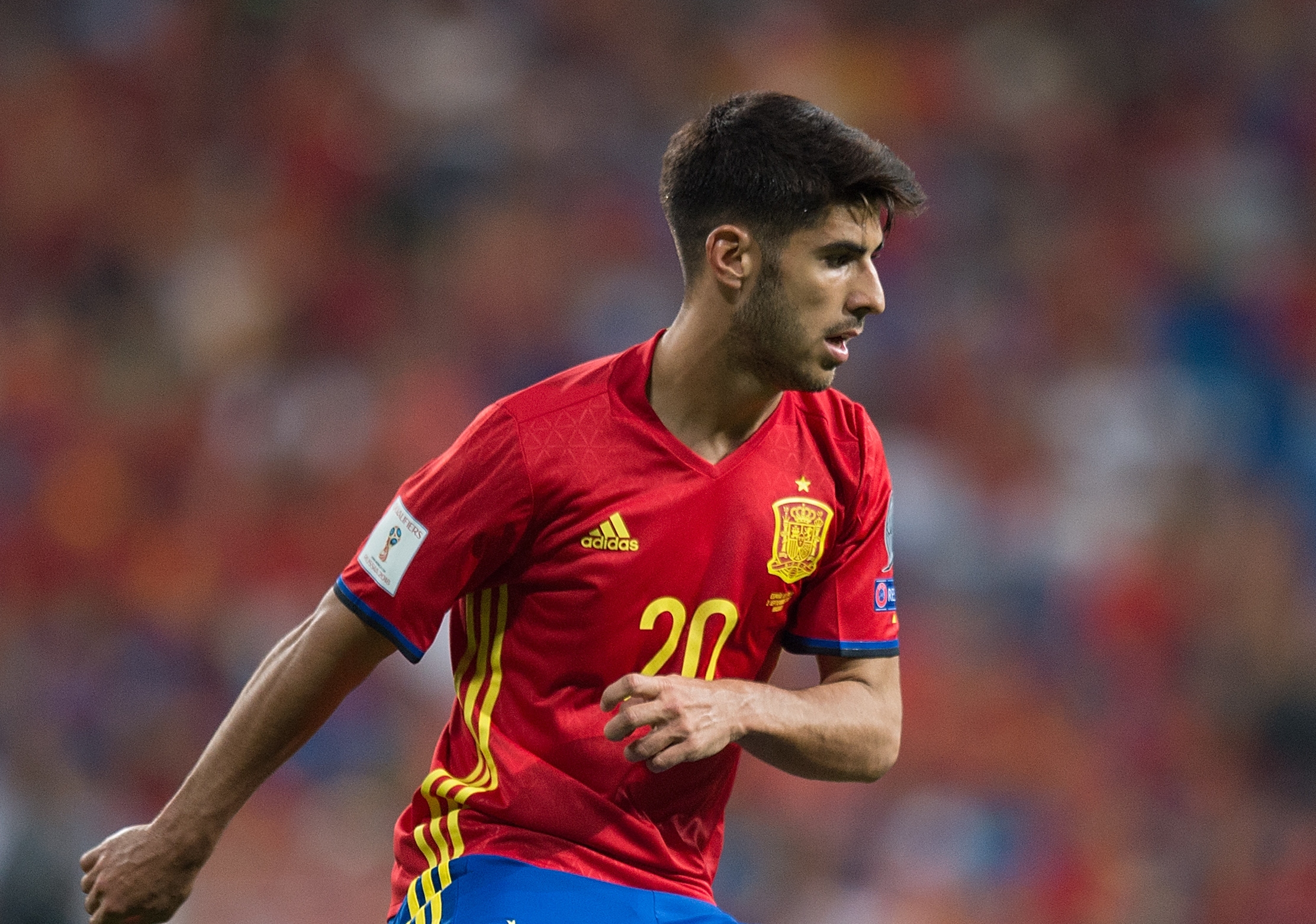 Подновяването на договорите в Реал Мадрид върви по план и