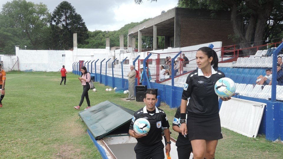 Уругвайската футболна асоциация отмени всички насрочени за неделя мачове тъй