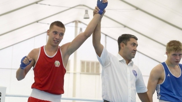 Петима български боксьори се класираха за финалите на европейското първенство