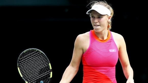 Шампионката от Токио миналата седмица Каролине Вожняцки очевидно не можа