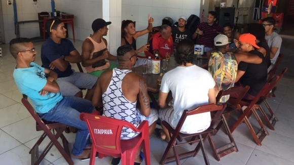 Фенове на скромния бразилски клуб Ибис започнаха протести преди поредния