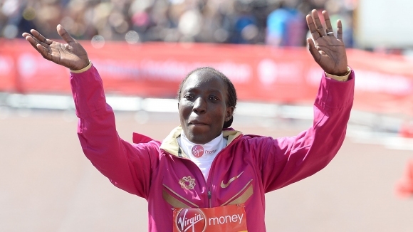Двукратната световна шампионка в маратона Една Киплагат се завръща за