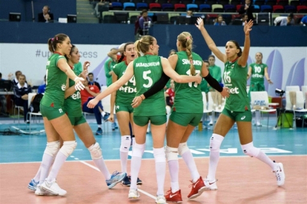 Женският национален отбор по волейбол на България който е воден