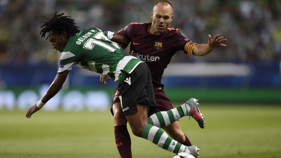 Капитанът на Барселона Андрес Иниеста коментира информацията че ще подпише