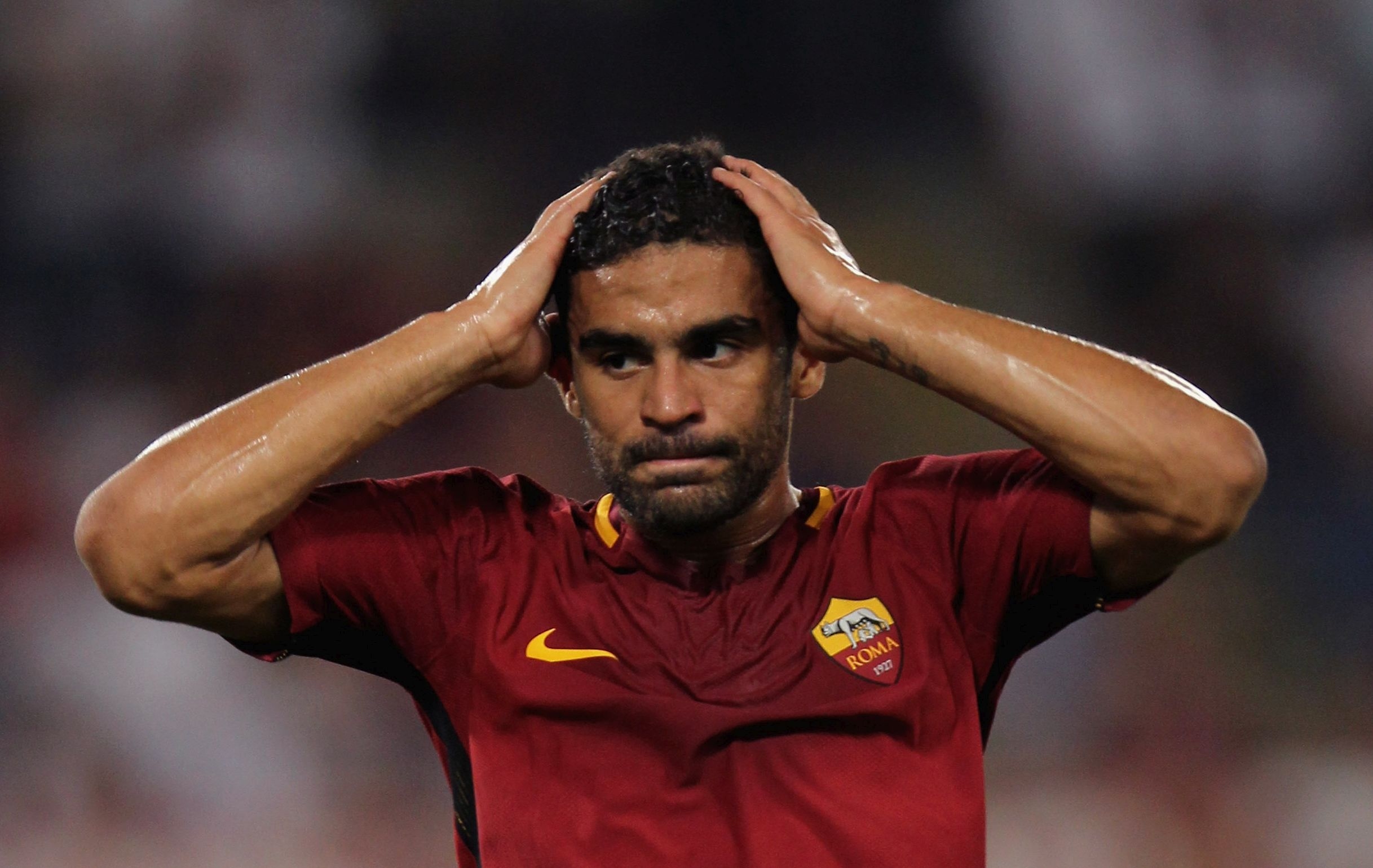 Двама основни играчи на Рома влязоха в лазарета заради контузии
