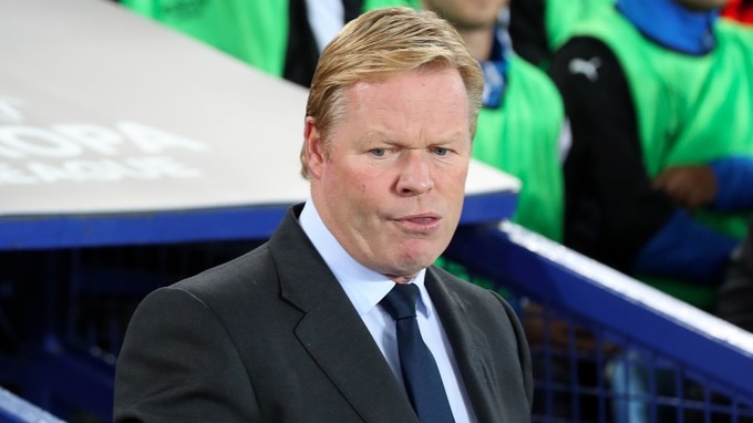 Мениджърът на Евертън Роналд Куман нападна своите играчи след равенството