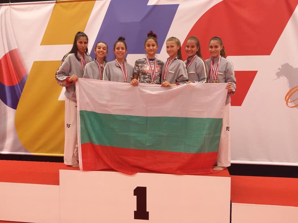 Общо 13 златни медала 11 сребърни и 10 бронзови спечели