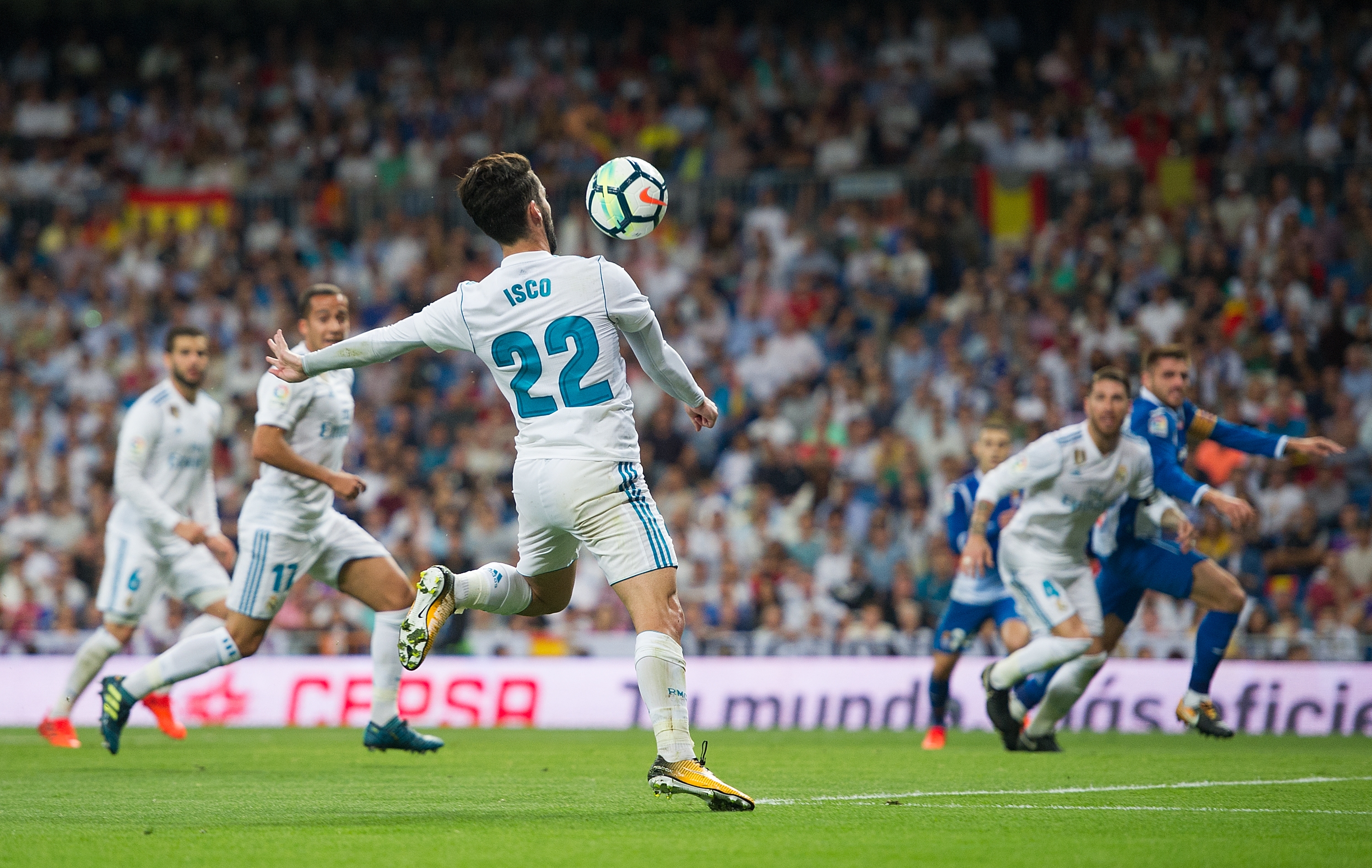 Полузащитникът на Реал Мадрид Иско защити съотборника си Кристиано Роналдо