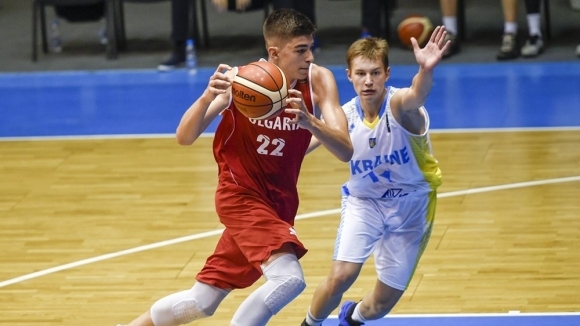 Българският талант Емил Стоилов е подписал договор с испанския Естудиантес,