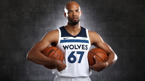 Таж Гибсън напусна Чикаго след осемгодишна служба на Булс игра