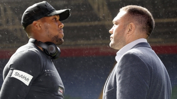 Британският промоутър ветеран Франк Уорън не смята, че предстоящият дуел