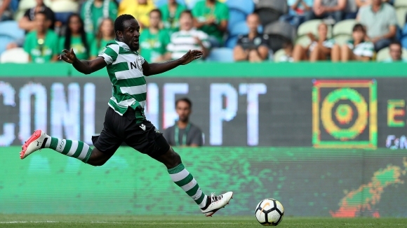 Нападателят на Спортинг Лисабон Сейду Думбия ще бъде извън игра