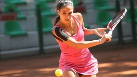Българката Изабелла Шиникова се класира за втория кръг на турнира