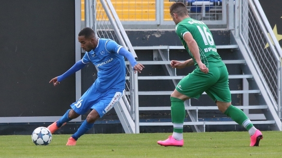 Левски и Ботев Враца играят при 0 0 в контролна