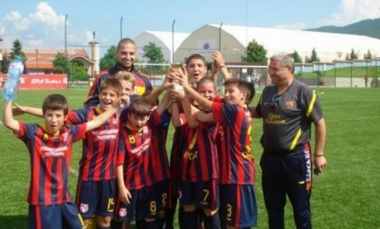 Футболна академия Барса БГ набира футболисти родени от 2004 до 2011 година