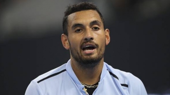 Ник Кирьос се отказа след сет игра и отпадна в