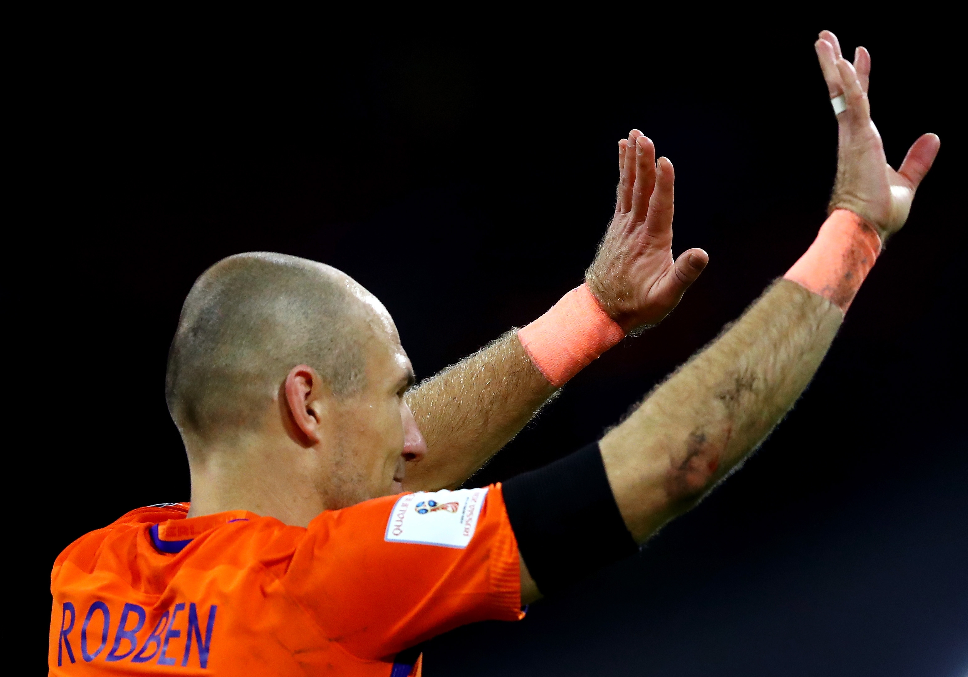 Мачът срещу Швеция (2:0) беше последният за Ариен Робен с