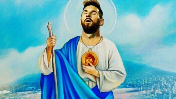 Лионел Меси пя с цяло гърло на партито което играчите