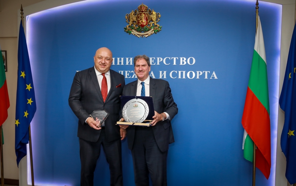 Министърът на младежта и спорта Красен Кралев се срещна с