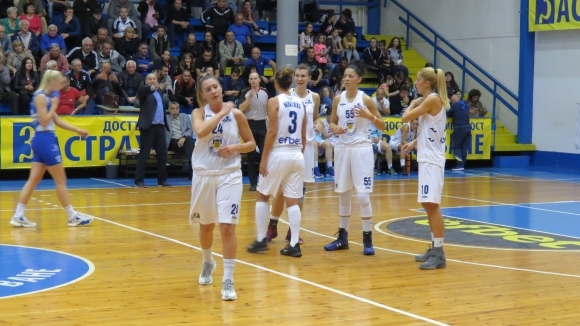 Монтана спечели и втората си домакинска среща от турнира на