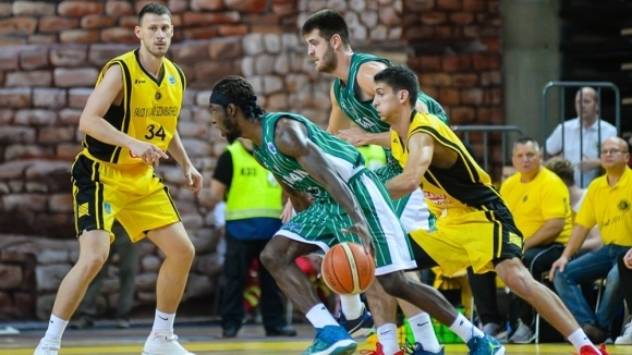 Три са вариантите за Балкан Ботевград в редовния сезон от