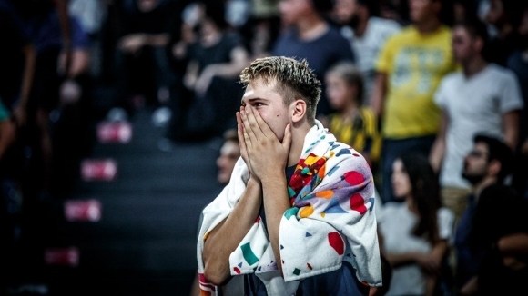 Лука Дончич е сочен като потенциален висок избор в Драфта