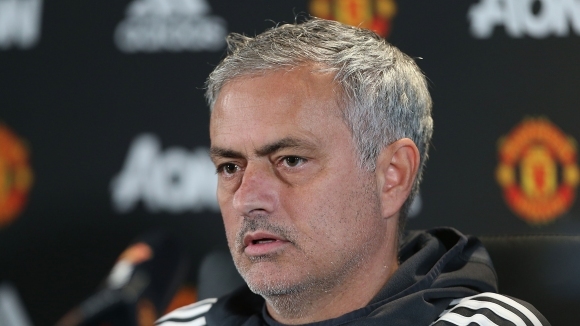 Мениджърът на Манчестър Юнайтед Жозе Моуриньо увери, че гледа на