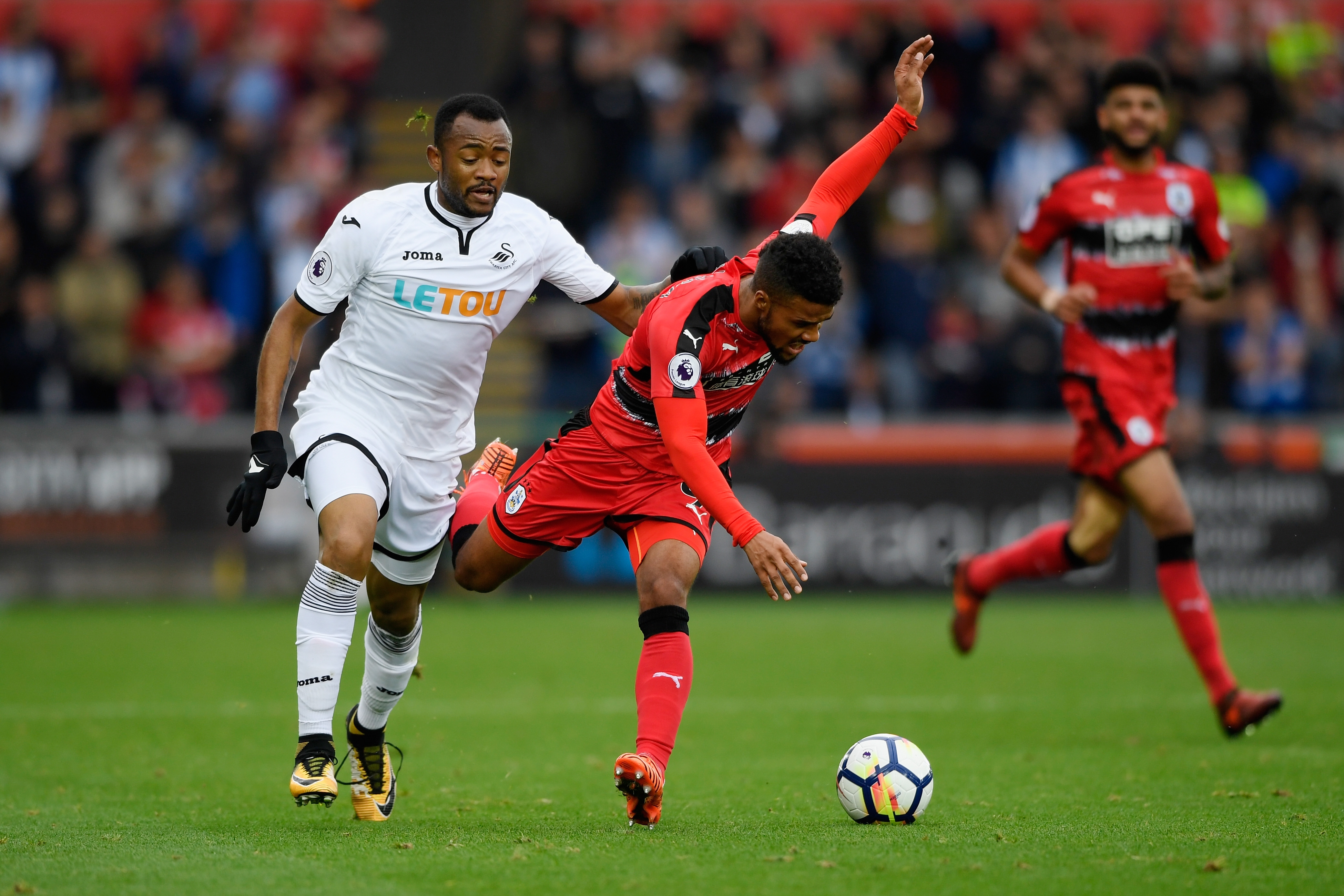 Суонзи стигна до първата си домакинска победа във Висшата лига