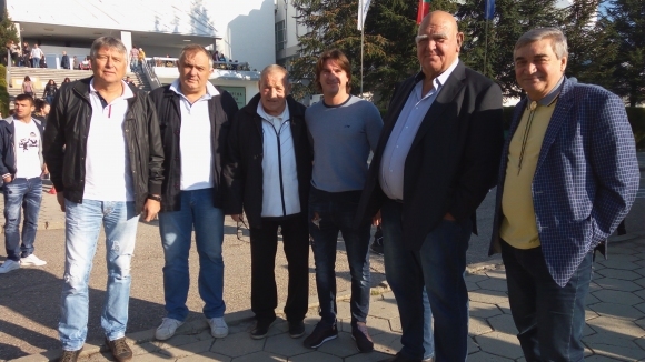 Легендата на българския футбол Димитър Пенев и ректорът на ЮЗУ