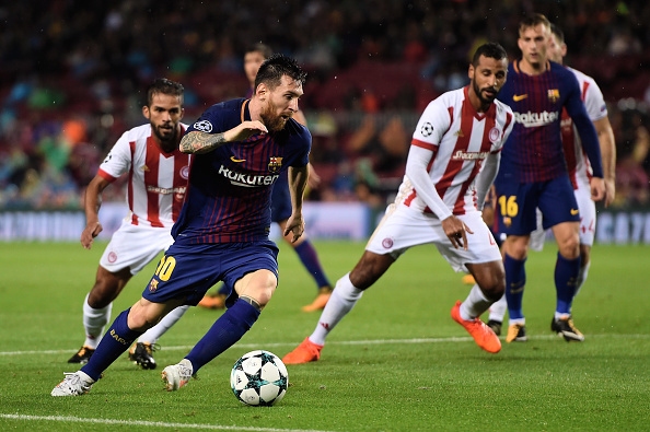 Странно нещо видяха зрителите по време на снощния двубой от