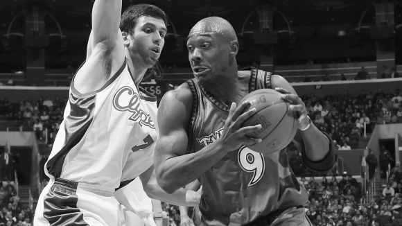 Бившият играч а Бостън и Минесота Джъстин Рийд почина на