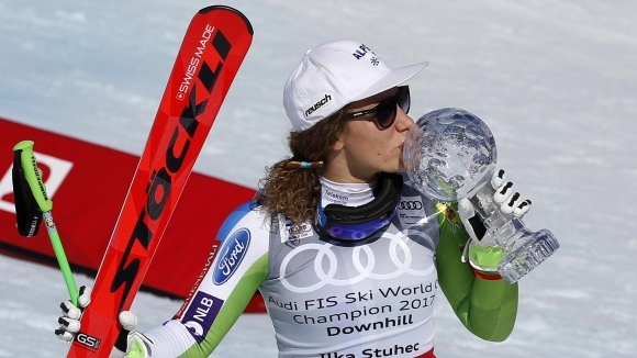 Световната шампионка на спускане Илка Стухец може да пропусне целия