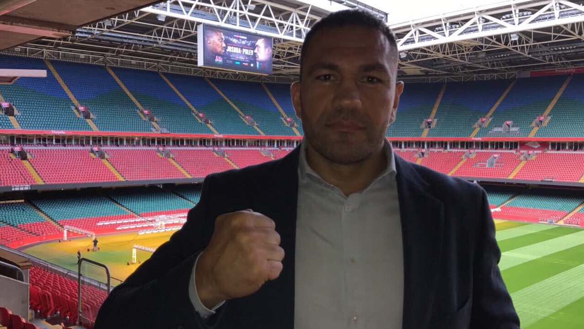 Най добрият български професионален боксьор Кубрат Пулев се завърна в