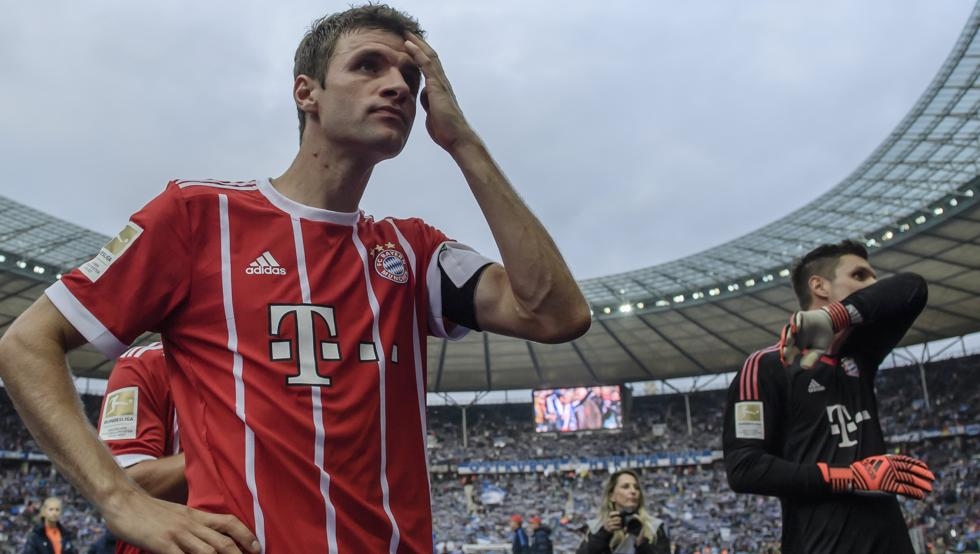 Нападателят на Байерн Мюнхен Томас Мюлер ще липсва от терените