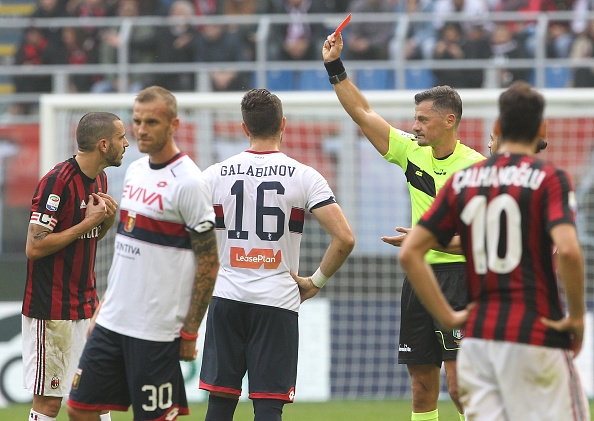 Капитанът на Милан Леонардо Бонучи бе наказан за два мача,
