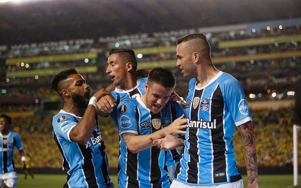 Гремио разгроми с 3:0 Барселона (Гуаякил) като гост и направи