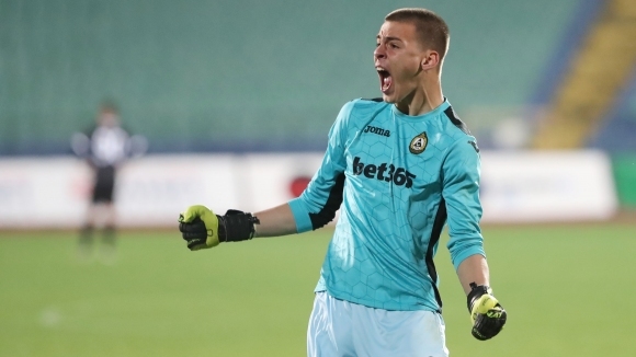 Славия може да осъществи втори изходящ трансфер след този на