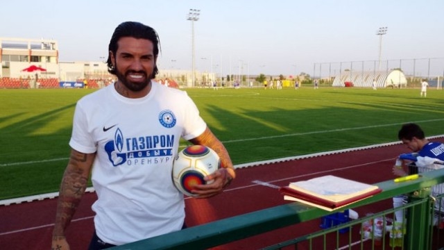 Бившият футболен национал Благой Георгиев е претърпял операция която го