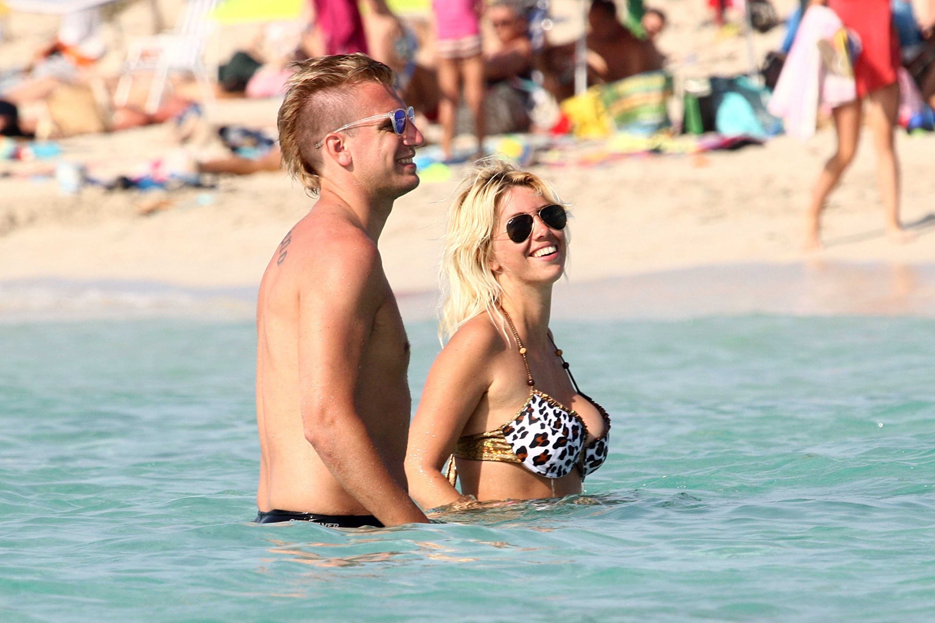 Нападателят на Удинезе Макси Лопес съди бившата си половинка Уанда