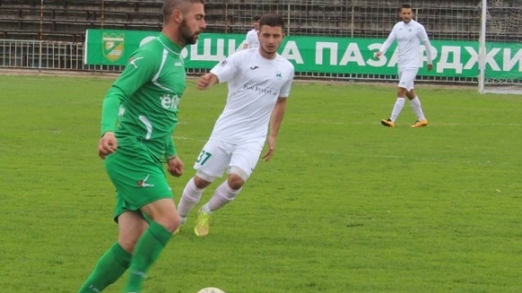 Разгромна победа с 4 0 срещу гостуващия Пирин Гоце Делчев